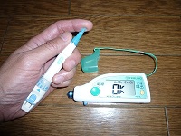 テルモ血糖測定器、測定準備写真